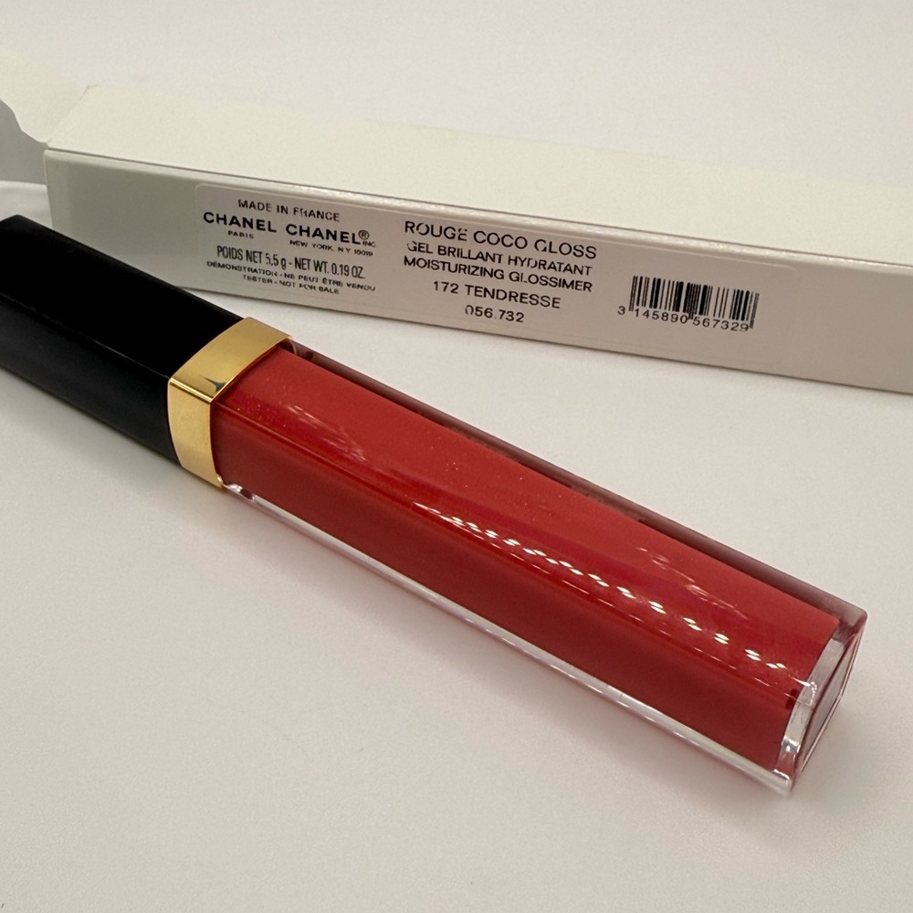 Chanel Rouge Coco Gloss Moisturizing Lip Gloss — 172 Tendresse